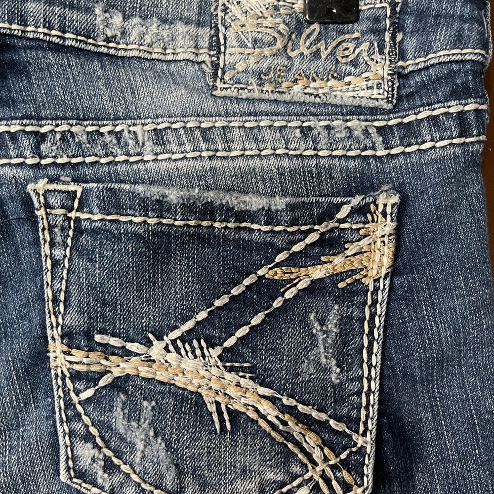 Silver Brand Ladies Distressed Bootcut Jeans Size 27 - Picture 5 of 5